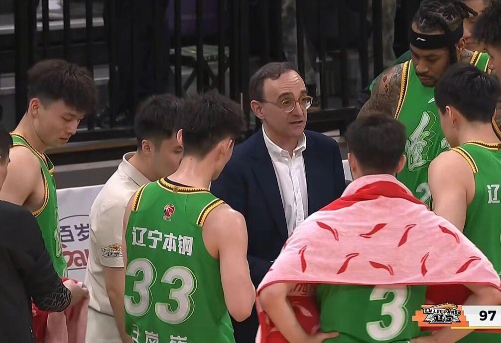 西蒙尼盛赞阿尔瓦雷斯，马竞欲以其为核心建队