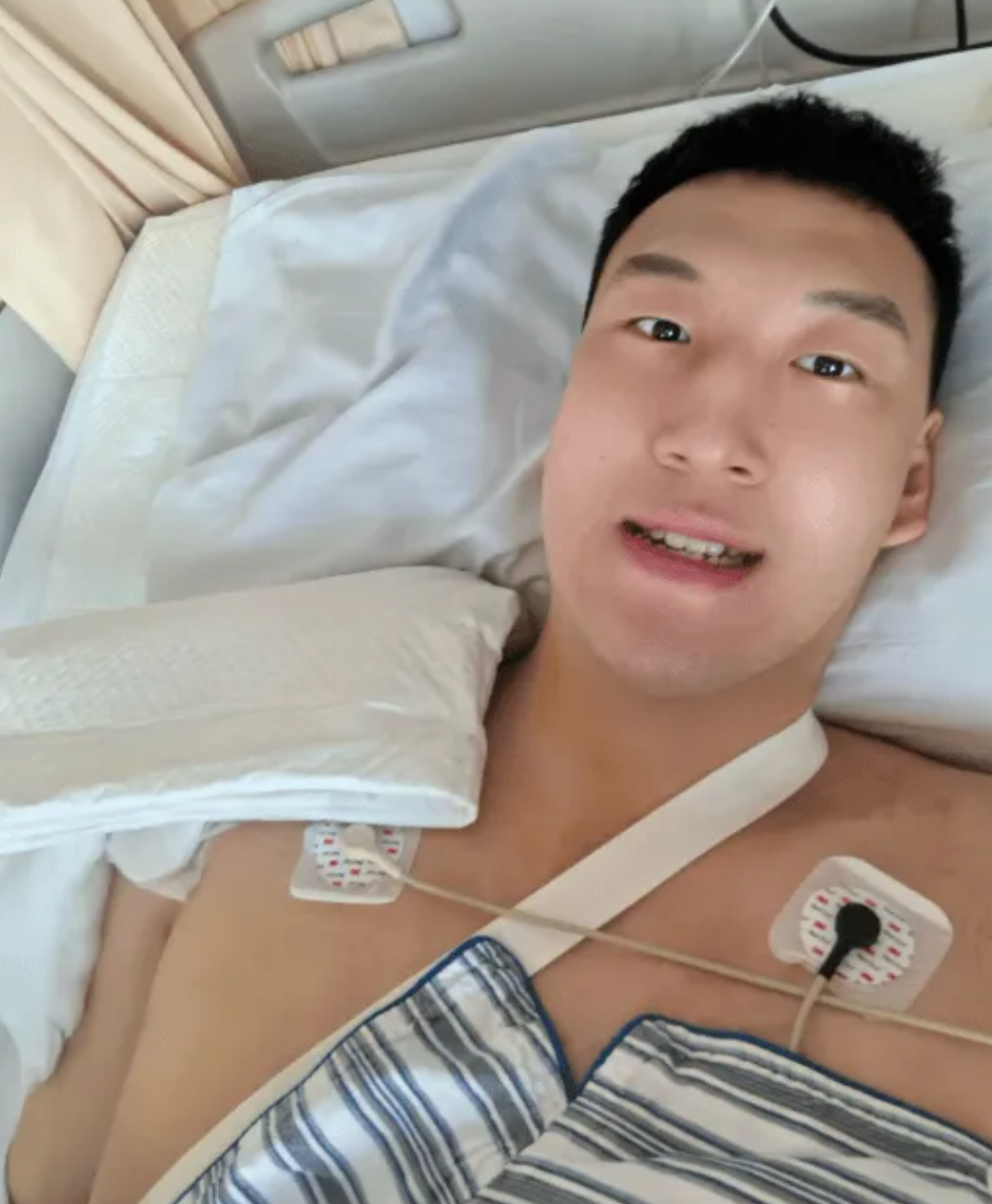 乌法115k欧元买断阿加波夫，结束租借正式加盟