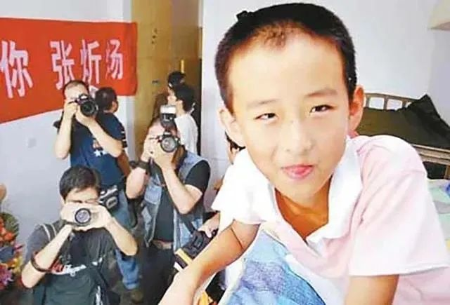 乌法115k欧元买断阿加波夫，结束租借正式加盟