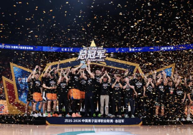 巴黎卖拉莫斯+李刚仁收入破亿，将求购阿克利乌什、迪奥曼德