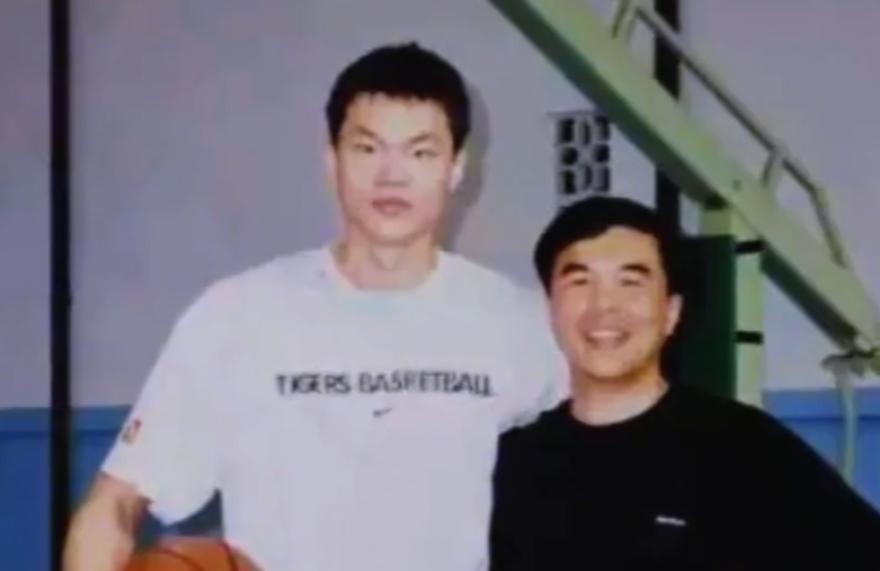 亚历山大遭淘汰后提前开启休赛期训练