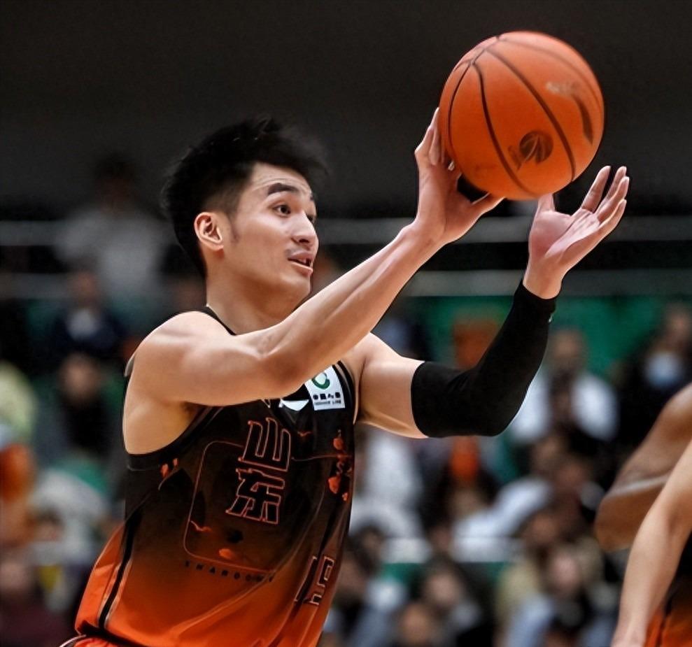 pg电子-多兰要求球员季后赛禁欲10周？尼克斯53年首冠幕后故事曝光