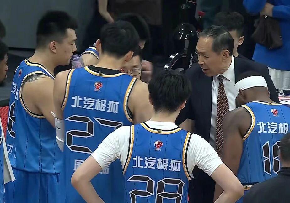 卧槽！内讧升级，快交易走吧......