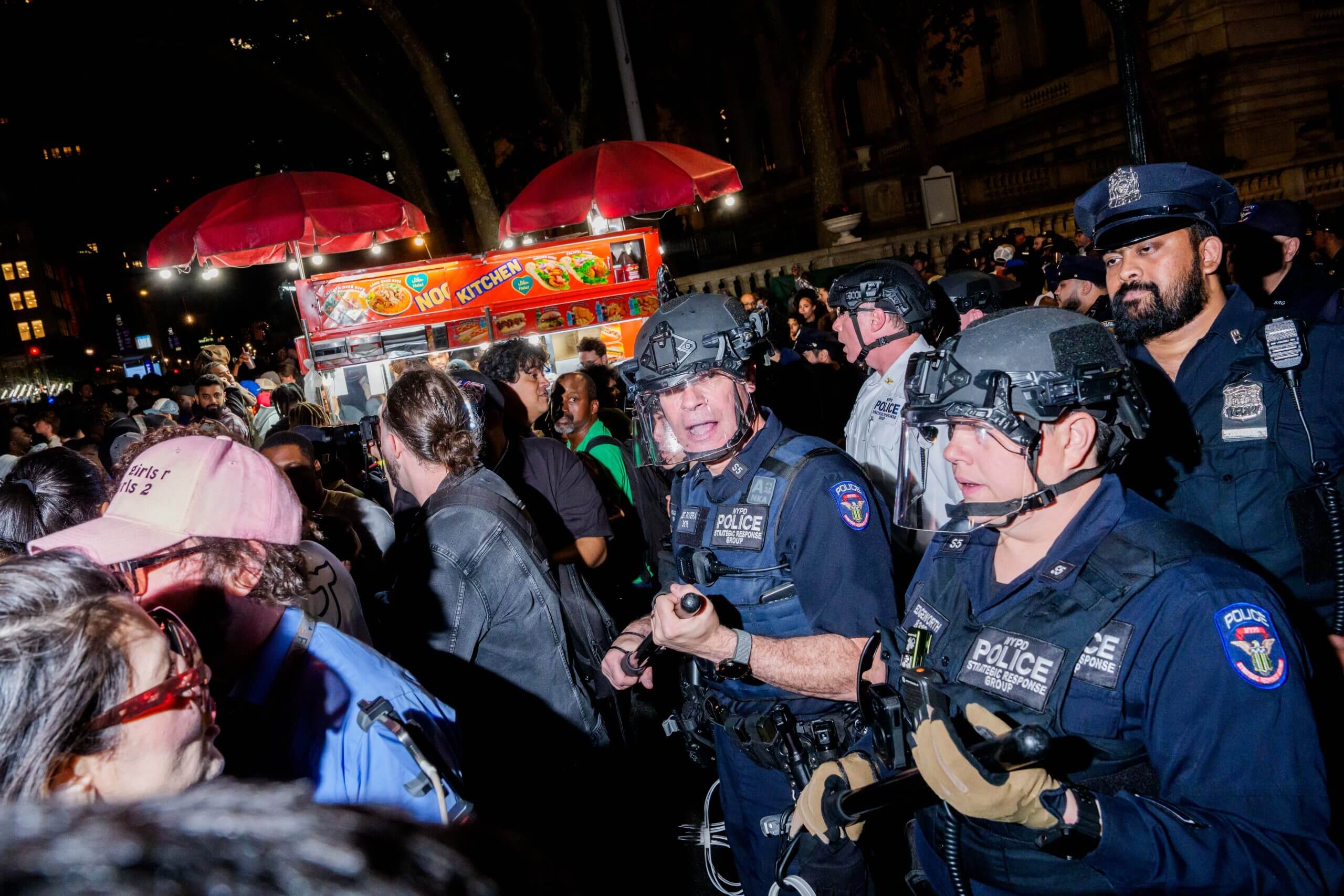 三万一张票，下不去手！尼克斯球迷攻陷圣城
