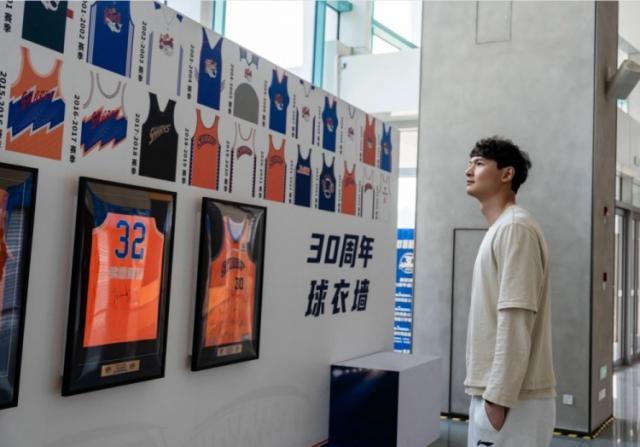 史密斯直播向布伦森公开道歉