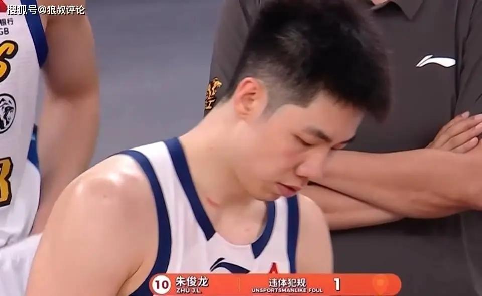 NBA总决G5邀米奇·盖顿赛前唱国歌