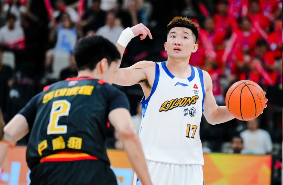 NBA曝多消息 总决G5字母哥交易