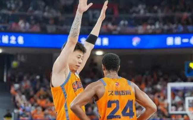 NBA总决G5邀米奇·盖顿赛前唱国歌