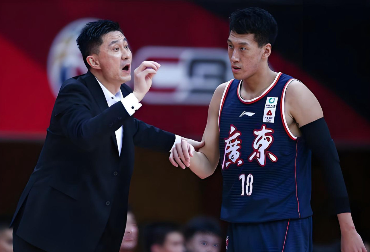 国王两年合同续约内线大将，他在本赛季的表现得到了充分地认可？