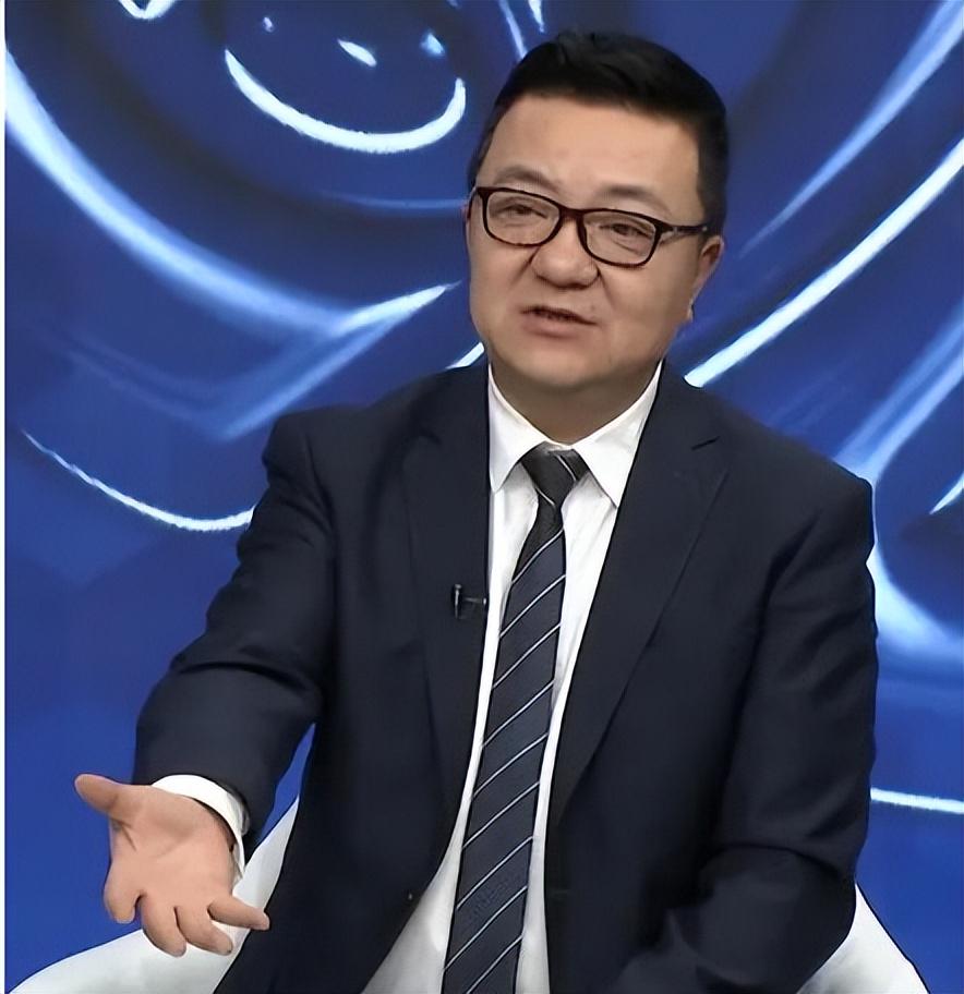 可签3年6000万？范弗里特或让步，火箭留下伊森，引援还剩1200万