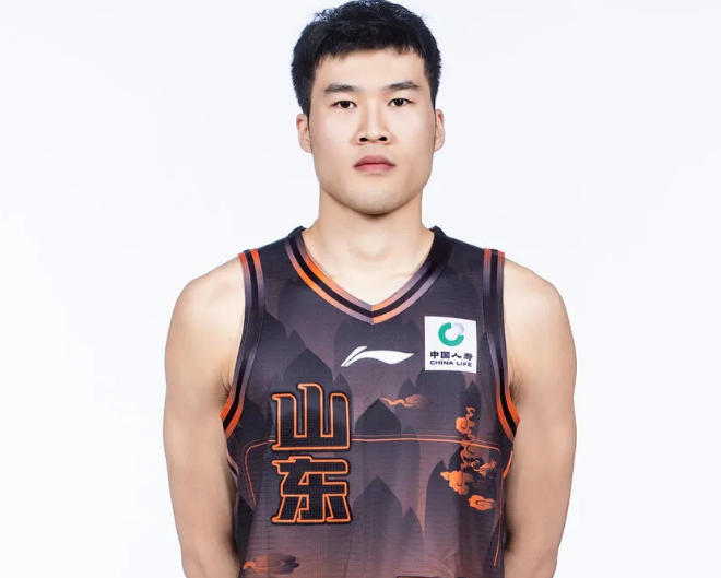 尼克斯16胜3负+283分刷历史纪录，但最佳球队之争不止看数据