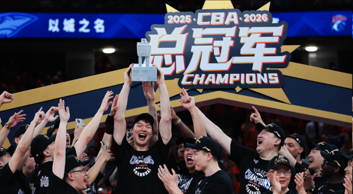 NBA首支单赛季双冠王，尼克斯两项决赛均成功战胜马刺