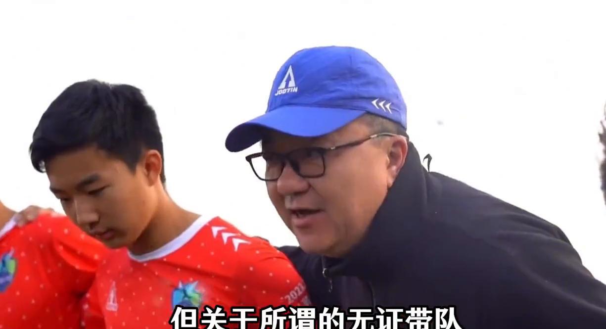 休赛期湖人会先用空间签下其他球员，然后再用顶薪签回里夫斯？