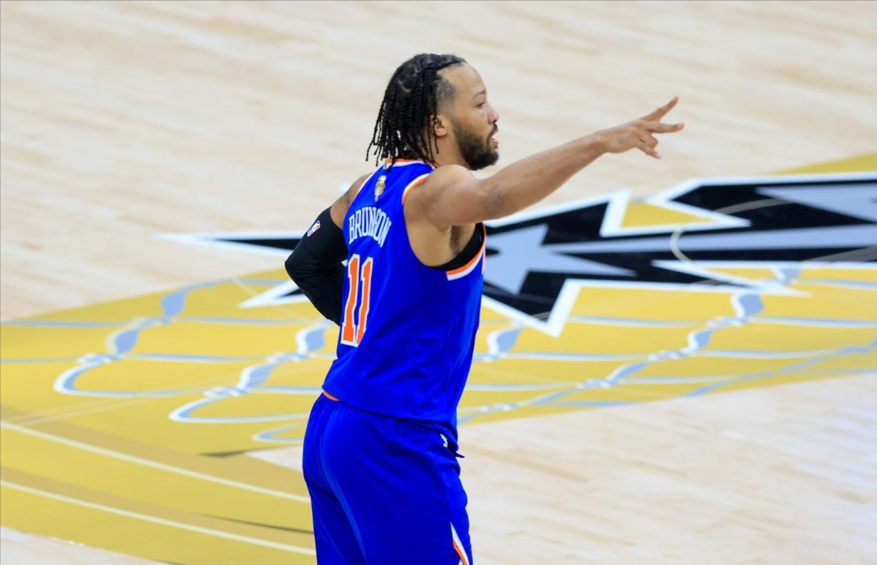 NBA首支单赛季双冠王，尼克斯两项决赛均成功战胜马刺