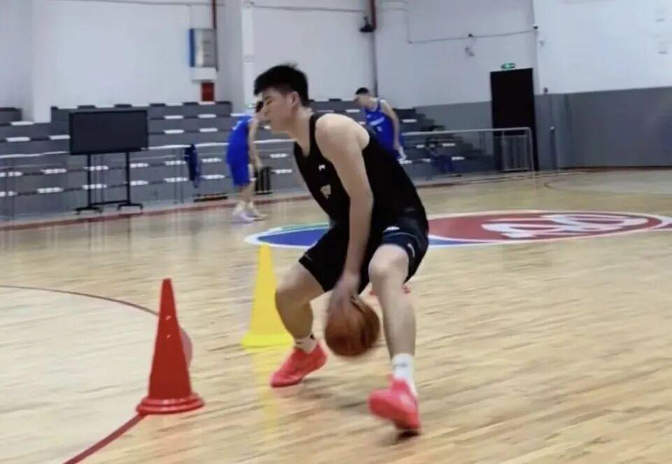 尼克斯夺冠夜 布伦森父亲向库班致谢