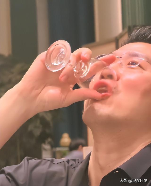 队报：巴黎卖拉莫斯和李刚仁收入破亿，将签阿克利乌舍和迪奥曼德